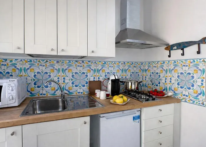 Spinuzza Boutique Cefalu, Sicily 4* Чефалу